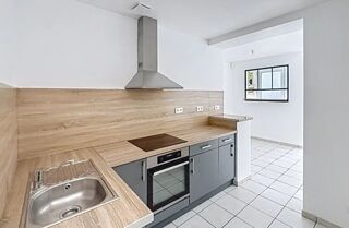 Maison à louer 4 pièces 66 m²
