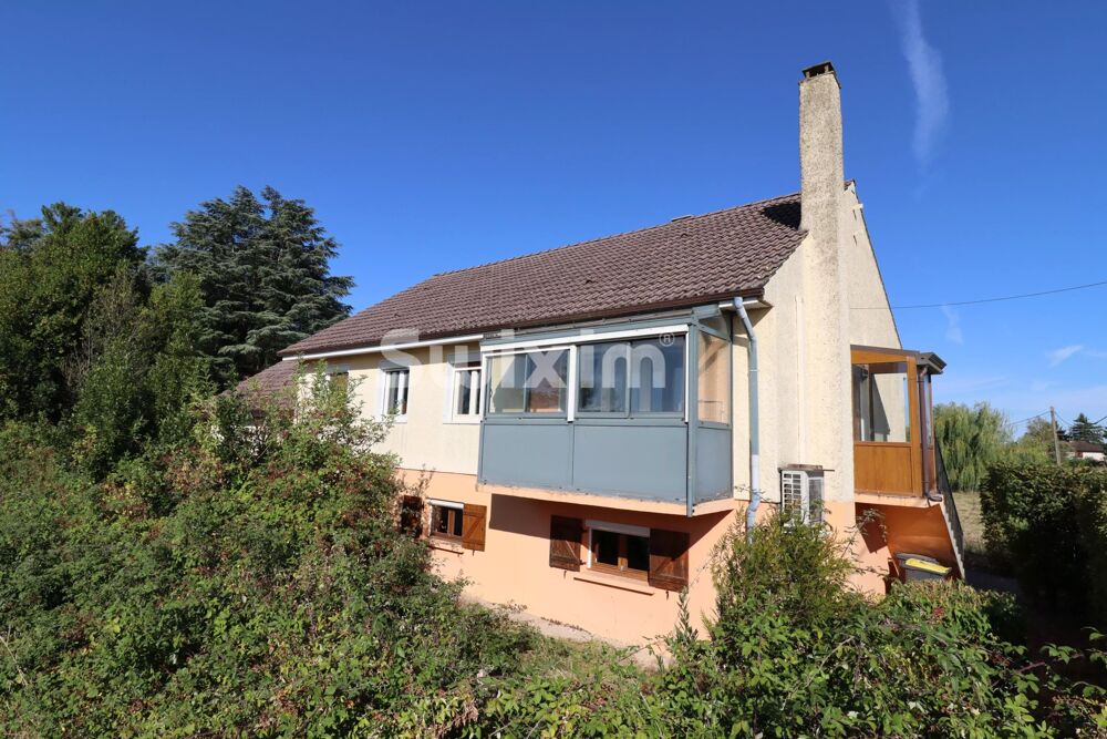Vente Maison Du calme, de l'espace et un potentiel à révéler sur un terrain d Saint-maurice-en-rivière