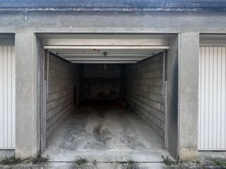  Parking / Garage � louer 1 pi�ce 15 m�