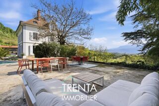  Villa � vendre 11 pi�ces 258 m�