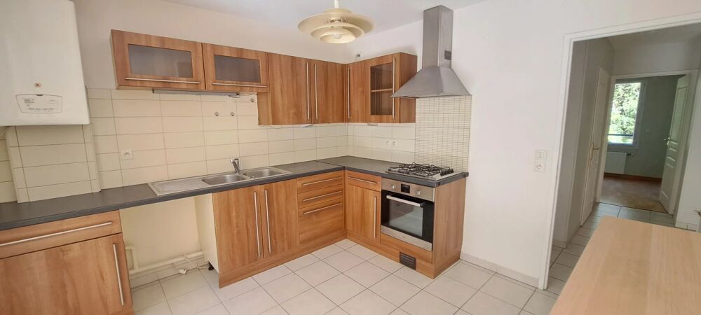 Vente Appartement SEYSSINS Golf - Appartement T4 de 79 m2 avec possibilité de gara Seyssins