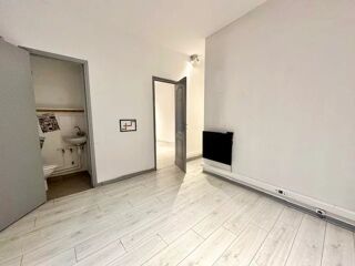  Immeuble à vendre 7 pièces 193 m²