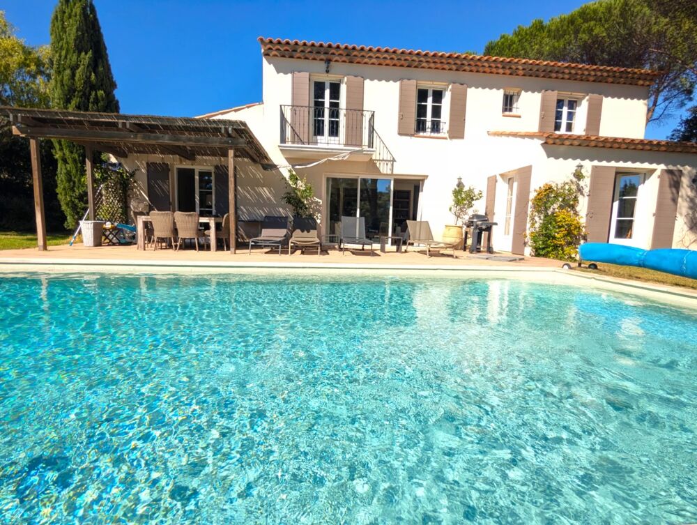 Vente Maison MAGNIFIQUE VILLA 5 PIÈCES DE 225 M² AVEC PISCINE Grimaud