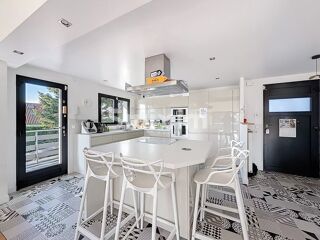  Maison � vendre 8 pi�ces 253 m�