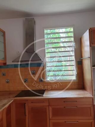  Maison à louer 5 pièces 148 m²