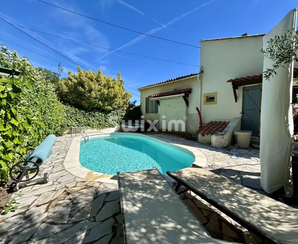 MAISON DE VILLE AVEC PISCINE ET CARPORT