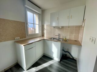  Appartement à louer 3 pièces 44 m²