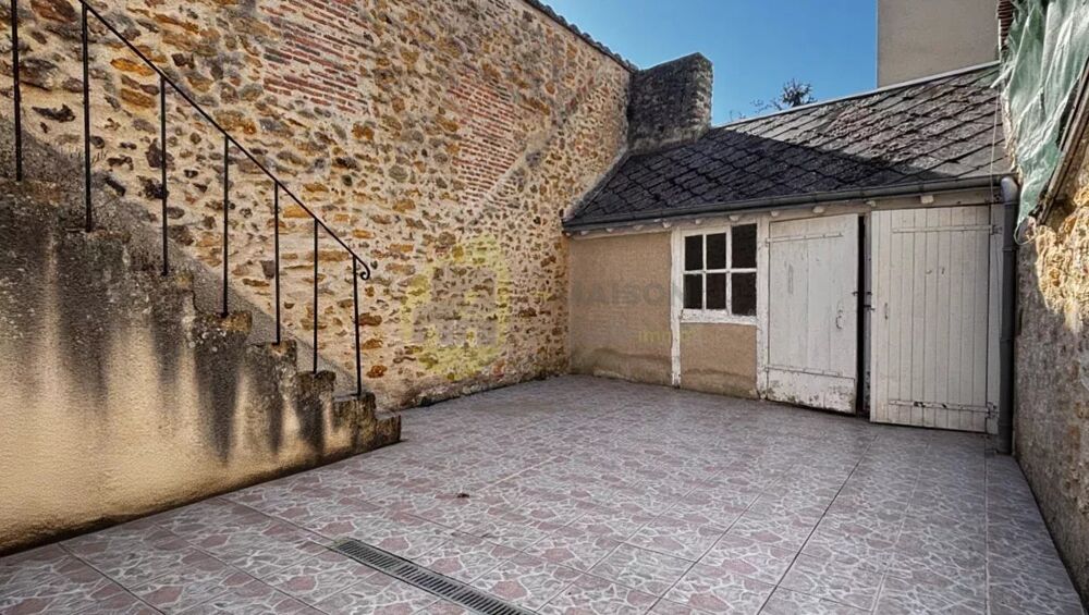 Maison avec courette à La Châtre