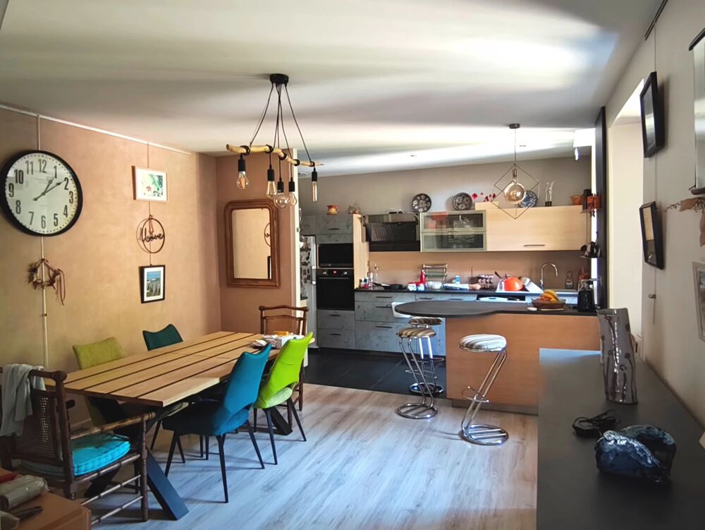 EXCLUSIVITÉ - MAISON BOURGEOISE EN COEUR DE VILLAGE