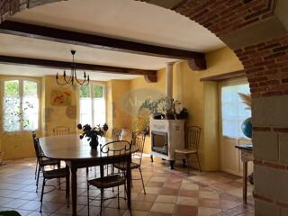  Maison à vendre 15 + pièces 564 m²