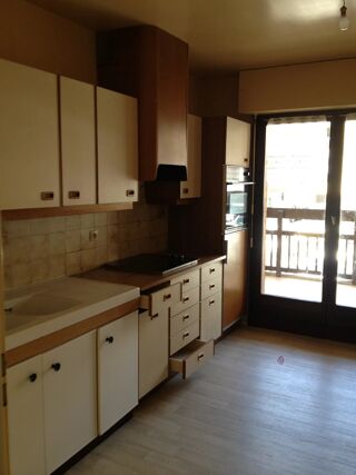  Appartement à louer 2 pièces 50 m²