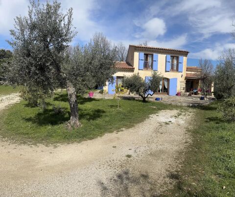   Belle maison provenale de 167 m Maison - 5 pice(s) - 167 m