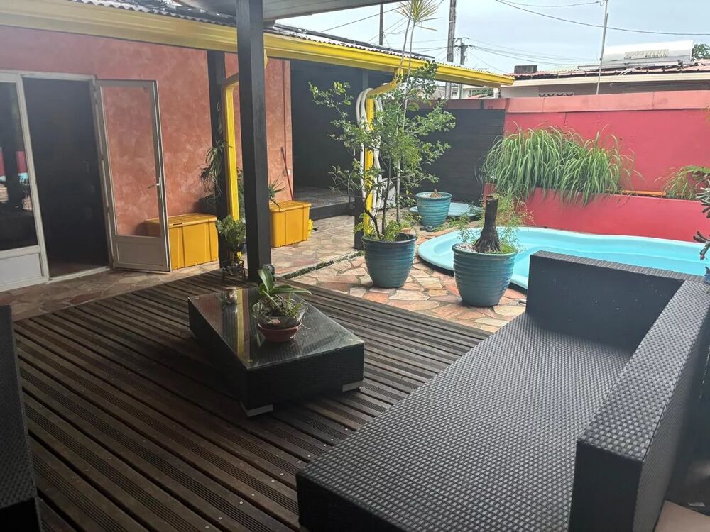 VOTRE MAISON T3 AVEC PISCINE PROCHE DE TOUTES LES COMMODITÉS