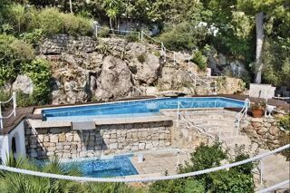  Villa � vendre 8 pi�ces 272 m�