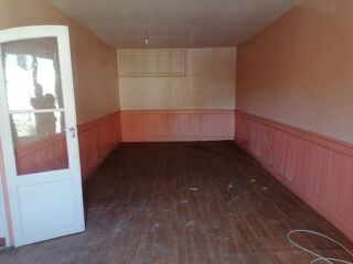  Immeuble à vendre 15 + pièces 400 m²