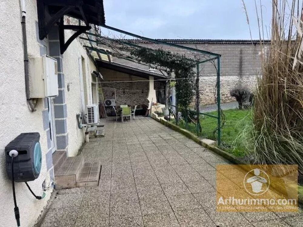 Vente Maison Maison  220 m²  env avec terrain attenant Réquista
