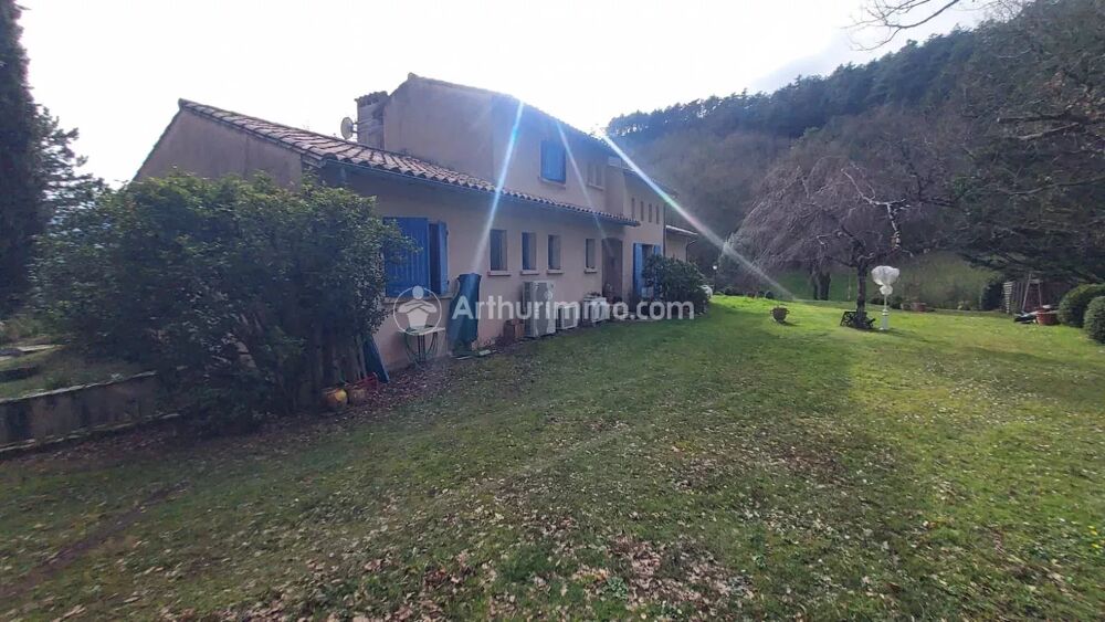 Maison familiale de 174 m² à Payrin-Augmontel