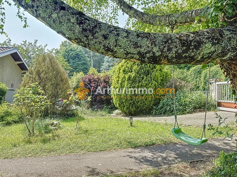À vendre - Maison avec jardin arboré de 830 m²  Ruy-Montceau