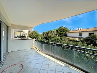 Vente Appartement Appartement T4 avec Terrasse + Garage centre-ville Cavalaire-sur-mer
