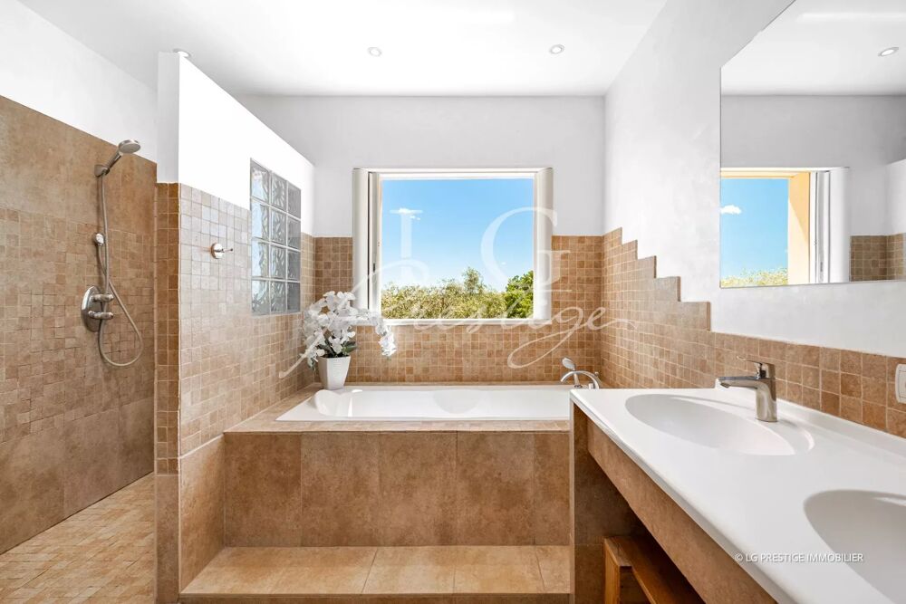 � vendre  Maison Montauroux (83440)