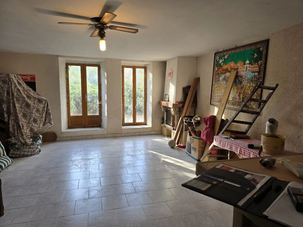 GRANDE MAISON DIVISIBLE A RENOVER AVEC PETITE COUR