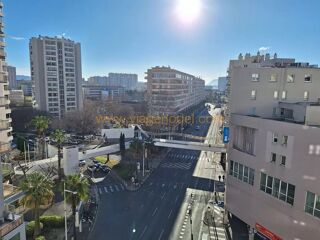  Appartement à vendre 4 pièces 84 m² Toulon