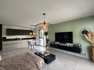 Vente Appartement SAINT-RAPHAËL - VALESCURE / T3 AVEC TERRASSE, PISCINE ET GARAGE Saint-raphaël