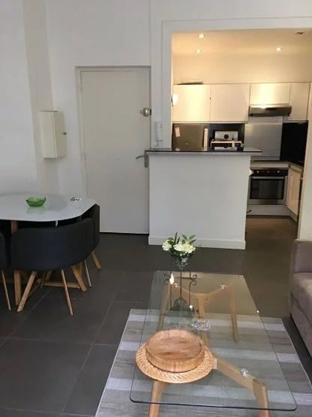 Location Appartement Deux pièces de 42m² avec terrasse de 20m² et parking Cannes