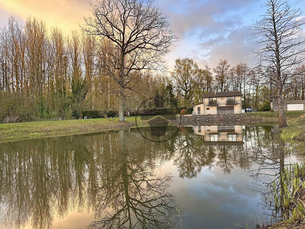 Maison familiale avec étang