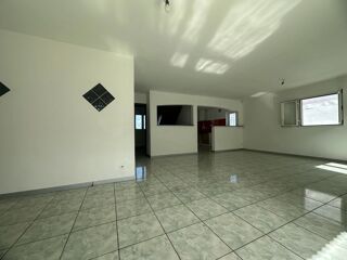  Maison � vendre 4 pi�ces 232 m�