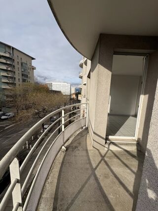  Appartement à louer 2 pièces 45 m²