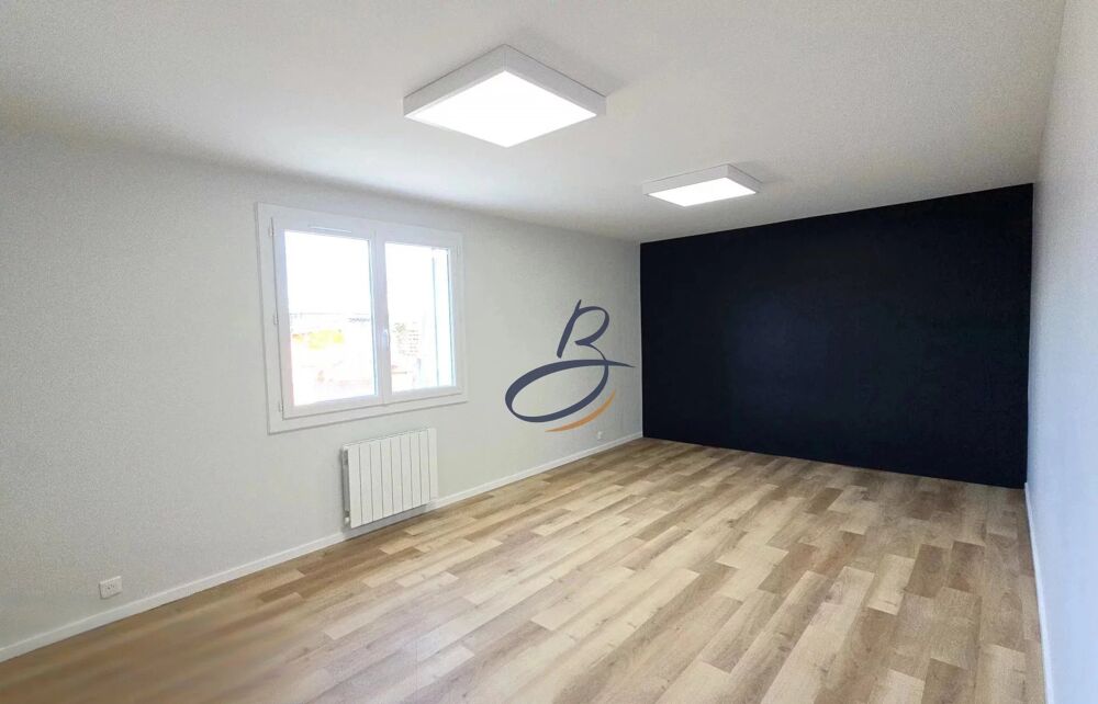   Bureaux professionnels à louer – 185 m² – Bourgoin-Jallieu Bourgoin-jallieu
