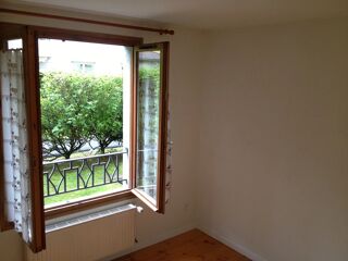  Appartement à louer 3 pièces 65 m²