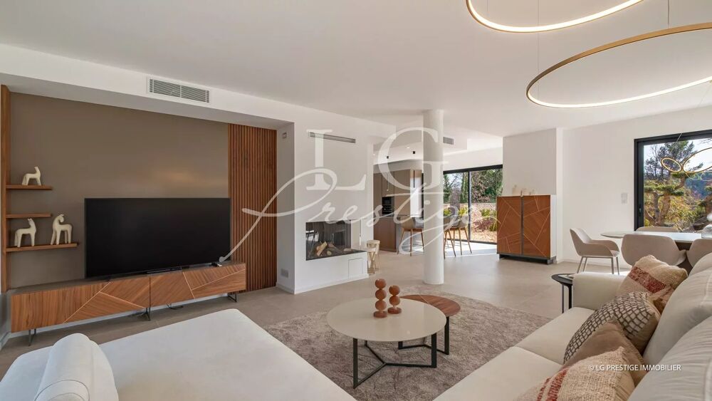 � vendre  Villa Tourrettes (83440)