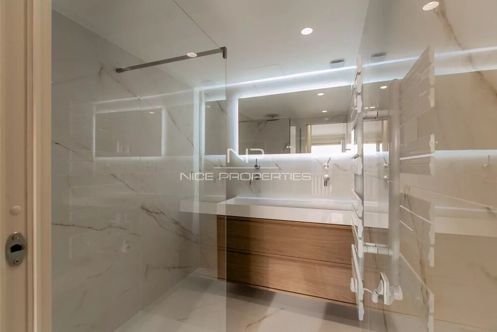 � vendre  Appartement Antibes (06600)