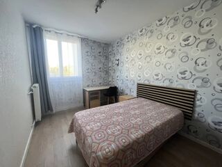 Appartement à louer 4 pièces 67 m²