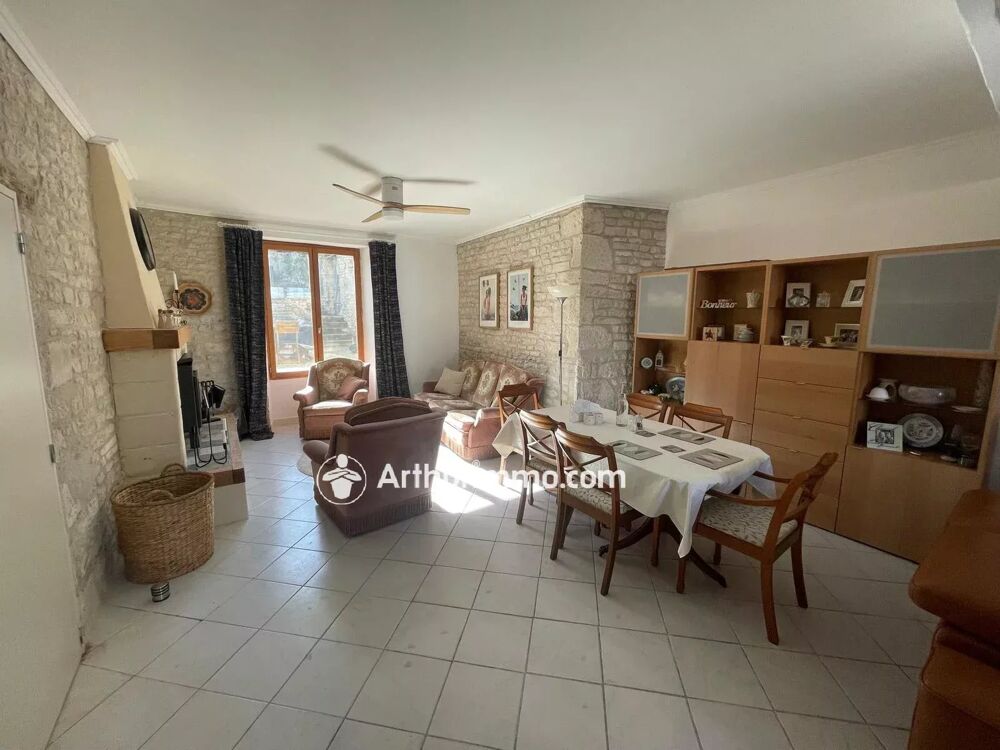 Maison de bourg à Chizé, 4 chambres, 172 m²