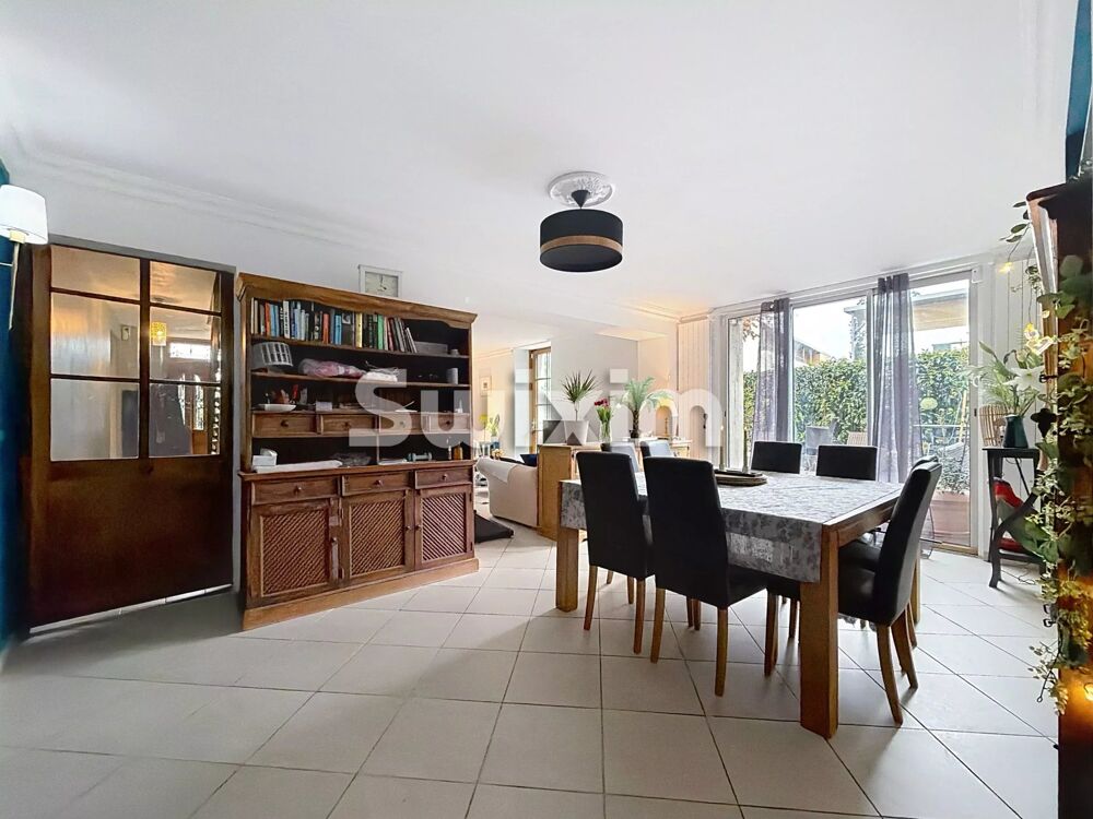 � vendre  Maison Divonne-les-Bains (01220)