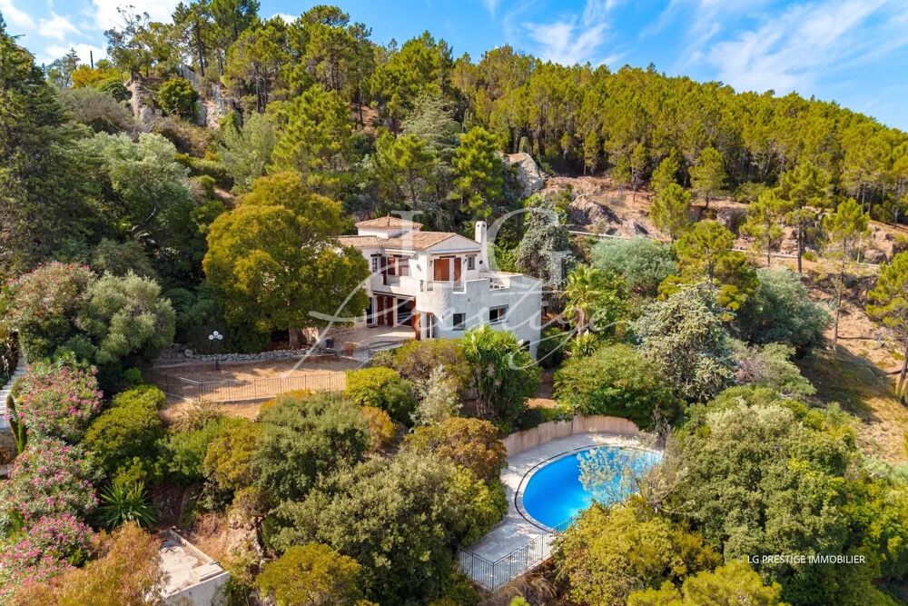 Vente Maison Vue mer à 180°, un potentiel exceptionnel à Théoule sur Mer Théoule-sur-mer