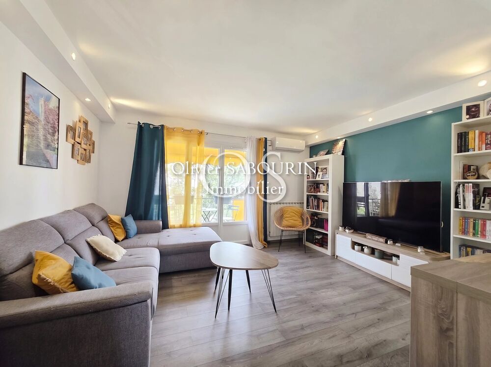 Vente Appartement T3 traversant au Dernier étage et garage Saint-raphaël