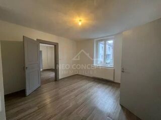  Appartement � louer 4 pi�ces 76 m�