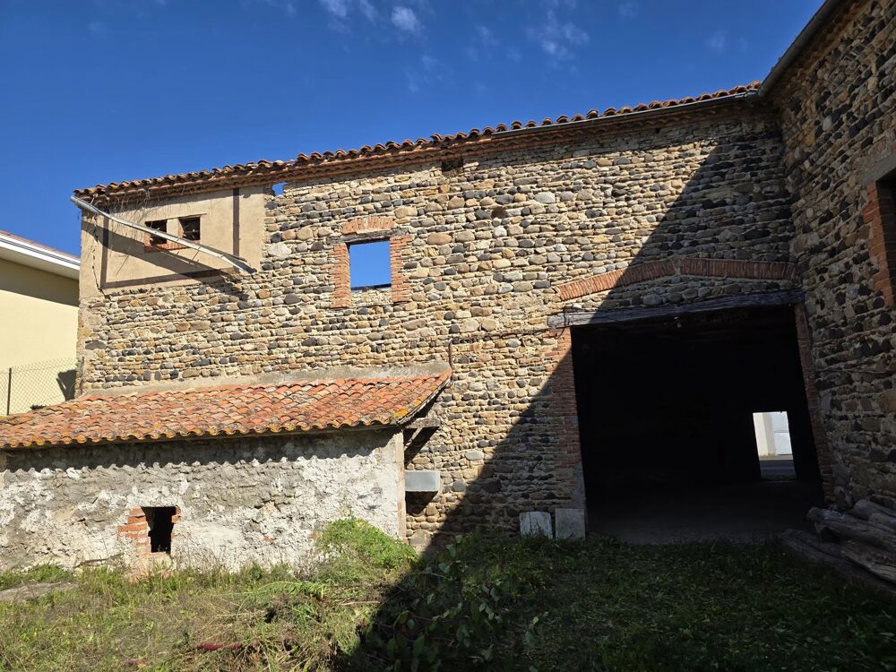 ENSEMBLE IMMOBILIER EN PIERRES A RENOVER