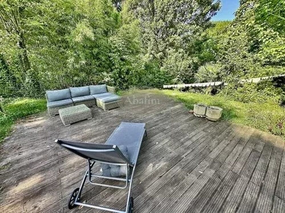 Vente Maison Ravissante Villageoise, atelier, jardin Monléon-magnoac