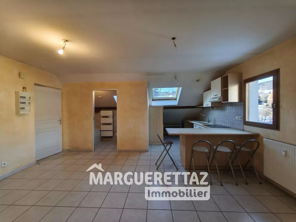 T3 mansardé dans petite copropriété