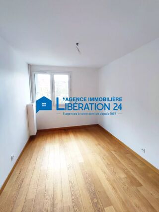  Appartement à louer 3 pièces 65 m²