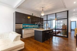  H�tel Particulier � vendre 6 pi�ces 122 m� Nice