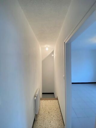  Maison à louer 2 pièces 75 m²