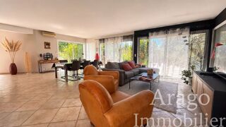  Maison � vendre 9 pi�ces 268 m�