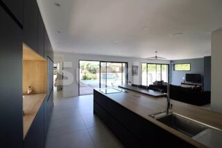  Maison � vendre 6 pi�ces 267 m�