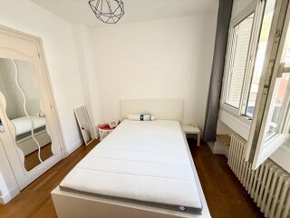  Appartement à louer 4 pièces 90 m²